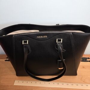 Michael Kors Taryn Black Leather Tote Bag - Sleek Everyday Carry